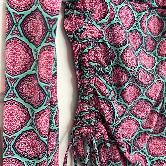 Cabana Life Rashguard - Picture 5 of 6